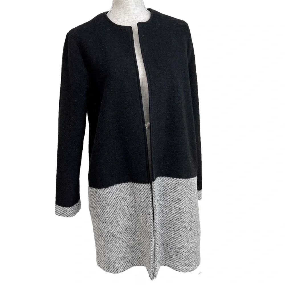Tahari Wool Cardigan Jacket Colorblock Duster Jacket Black Grey Stripe Medium - Picture 1 of 16